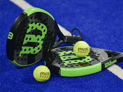 Spela padel på våra fina padelbanor!